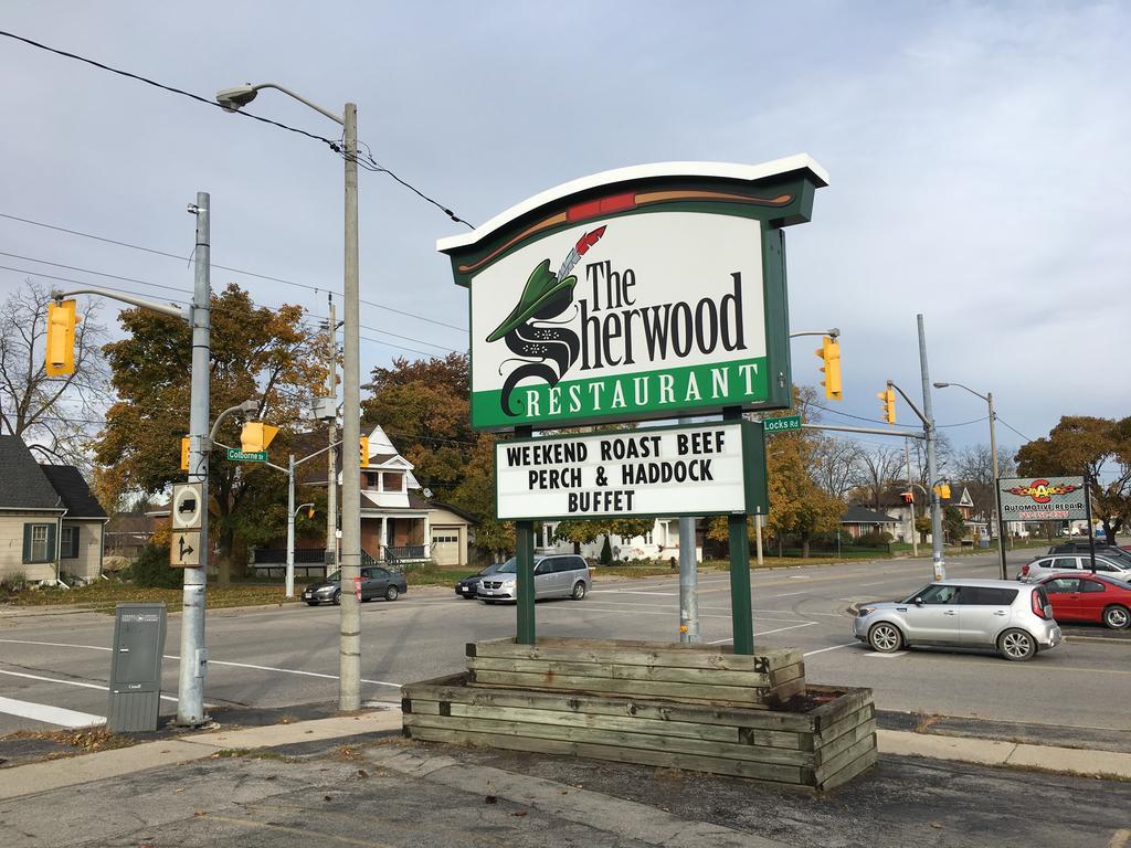 Sherwood Motel Брантфорд Экстерьер фото